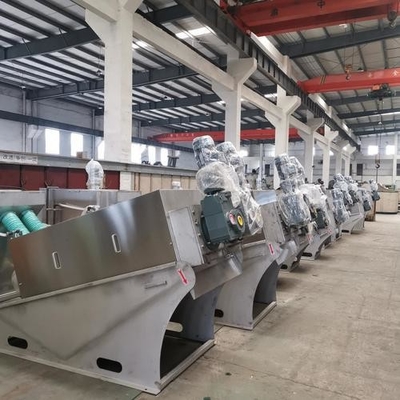 खरीदें 10-15m3/h उत्पादकता स्क्रू प्रेस स्लैग डिवाटरिंग मशीन अपशिष्ट जल उपचार संयंत्र के लिए प्रेस फिल्टर उपकरण online manufacture
